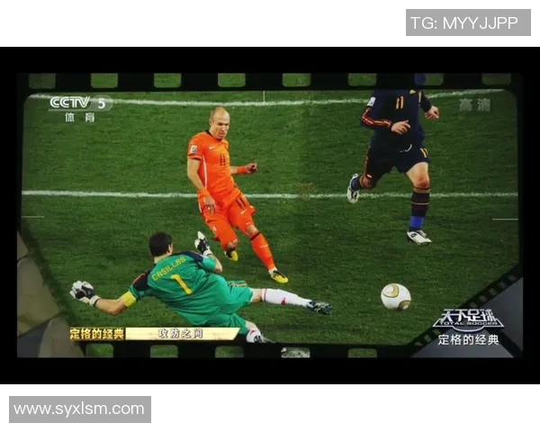 足球明星定格瞬间高清图片展现球场魅力与激情的完美结合